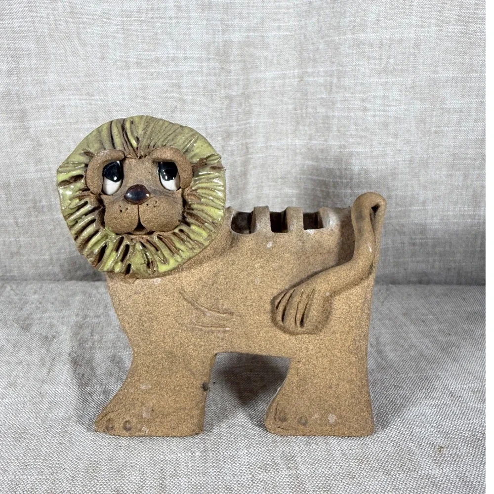 Pottery Lion Figurine Good Vintage Studio Ceramic Slotted Back Tan Green